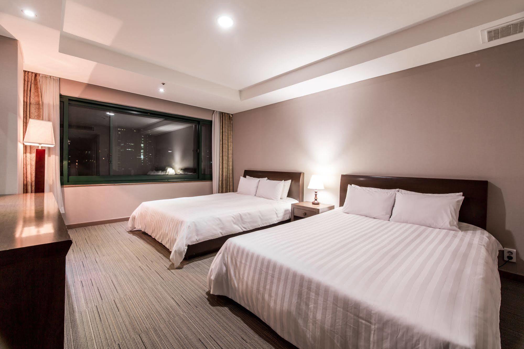 New Hilltop Hotel Сеул Екстериор снимка