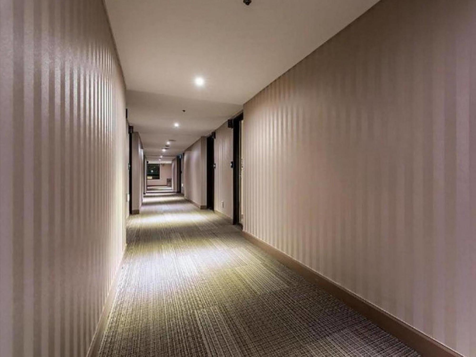 New Hilltop Hotel Сеул Екстериор снимка